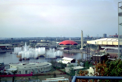 View Featuring Pavilion of Pool of Industry & Fountains