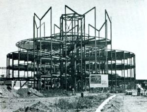 Steel frame of the Pavilion of American Interiors